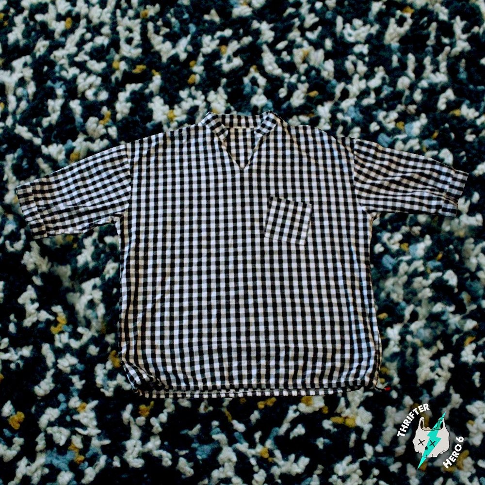 Collarless Short sleeve Flannel B&W shirt